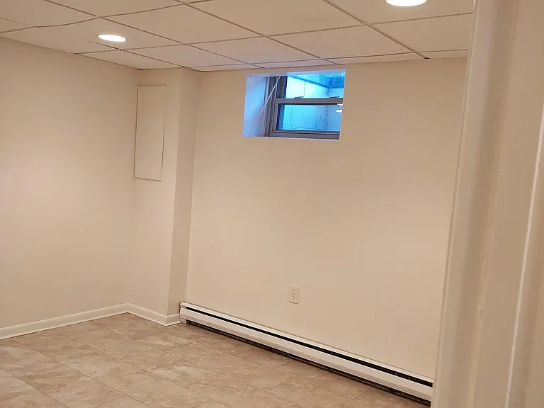 202 N Highland Ave #4 — Photo 7