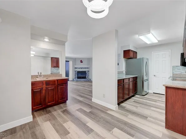 2451 N Rainbow Blvd Unit 2144, Las Vegas, NV 89108