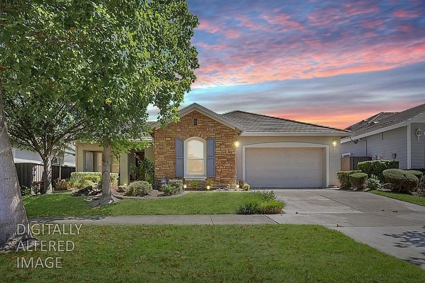 1st image of 2612 Heritage Park Ln