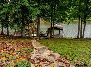 671 Wood Hollow Rd, Taylorsville, NC 28681