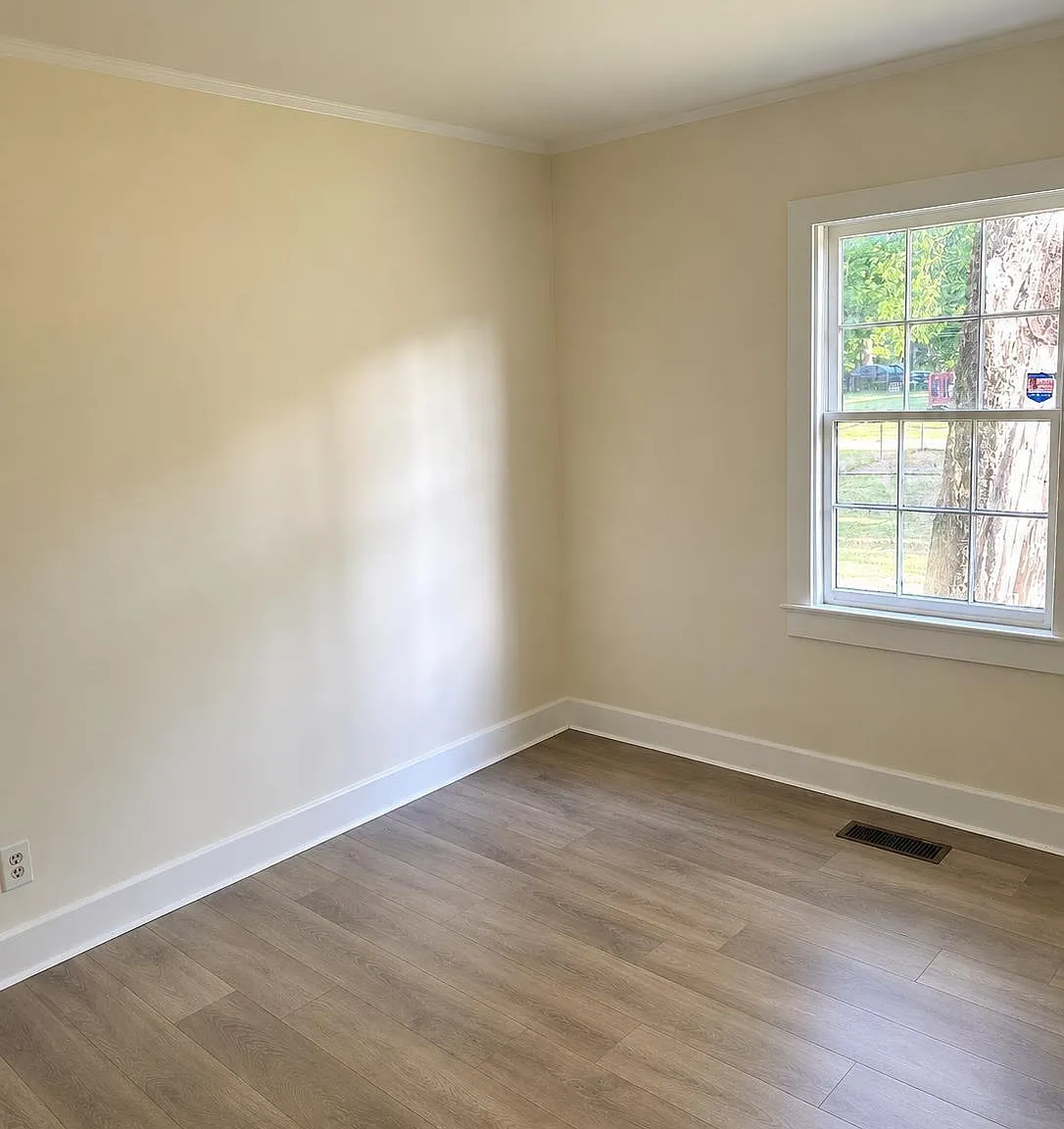 4 bed, 2.0 bath, $1,400 — Photo 3