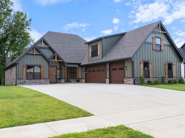 5645 Tivoli Dr, Conway, AR 72034