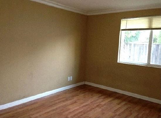 3rd image of 18900 Newsom Ave