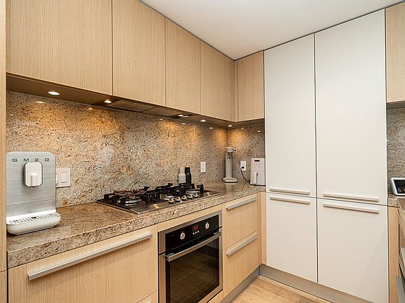 4th image of 1351 Continental St #2103