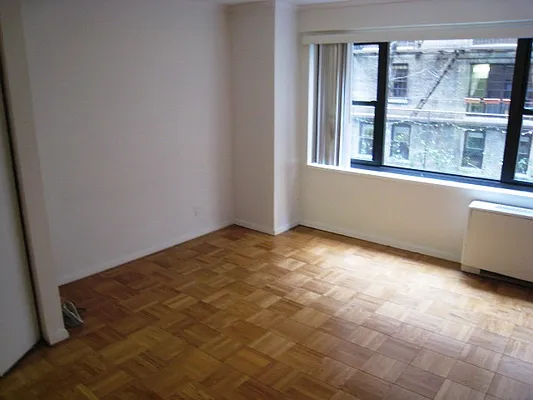 Rented by City Connections Realty | media 9