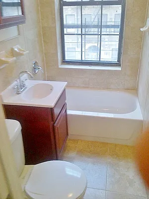 Rented by Bohemia Realty Group | media 18