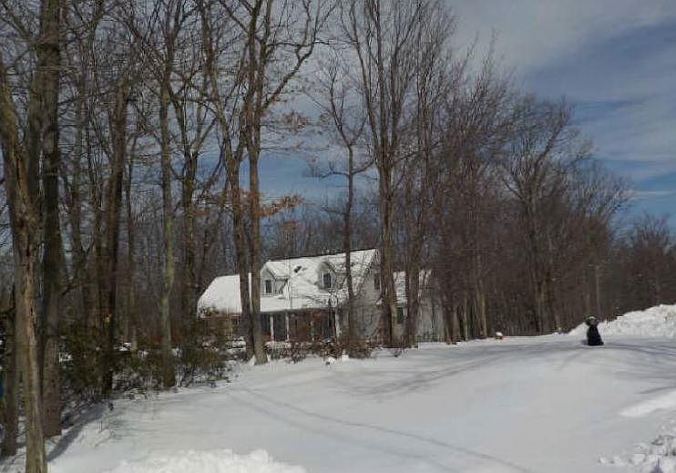 2nd image of 36 Bayberry Rd