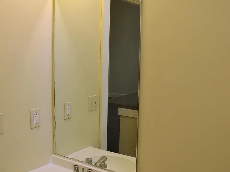 445 W McMicken Ave #2R — Photo 11