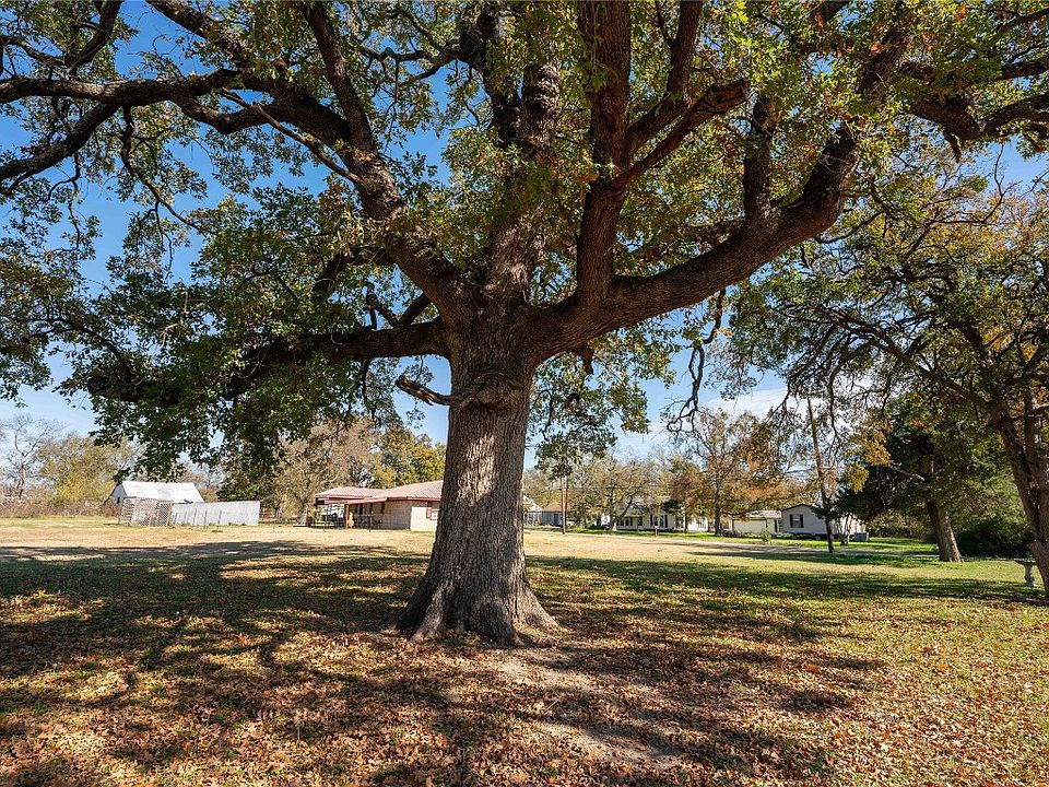 381 S Depot St, Deport, TX 75435 Zillow