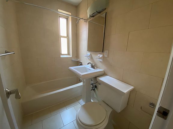 5th image of 330 E 63rd St APT 7P