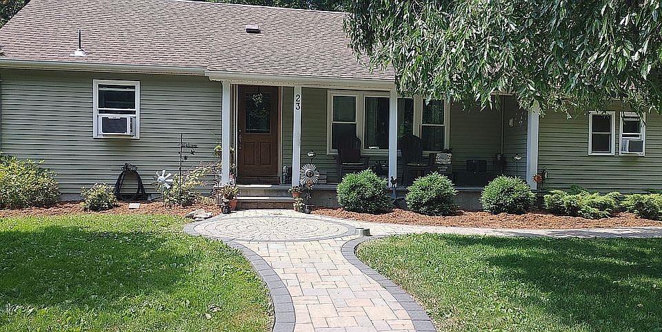 1st image of 23 Hampton Meadows Dr