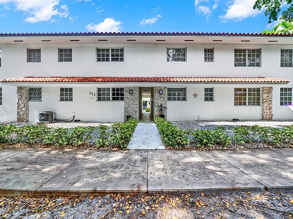 2nd image of 223 Antilla Ave #5