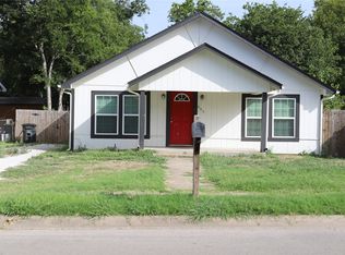 605 Poindexter Ave, Cleburne, TX 76033