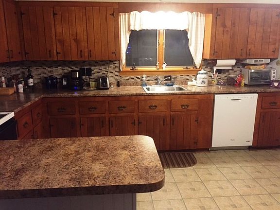 4th image of 40 Cornell Ave