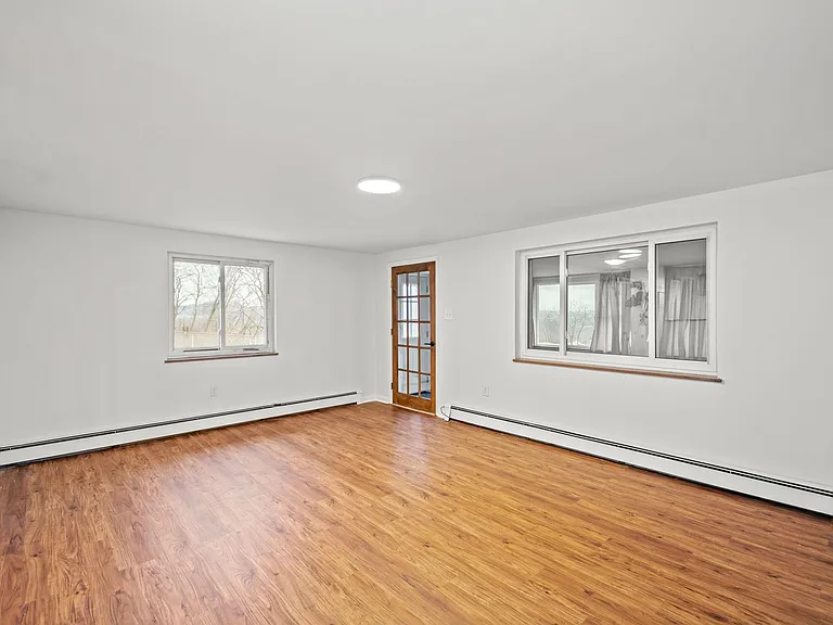 250 Vine St — Photo 18