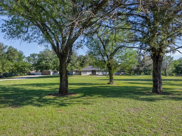 871 Cazey Loop, Franklin, TX 77856
