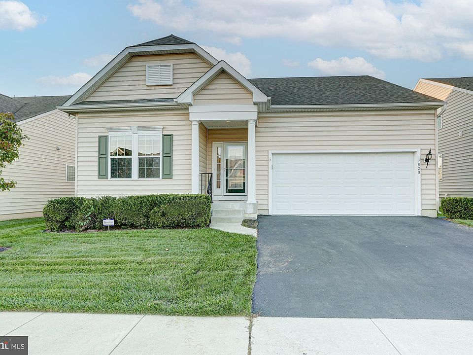 1st image of 629 Southerness Dr