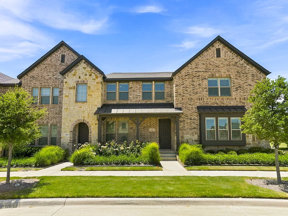 537 Parkside Dr