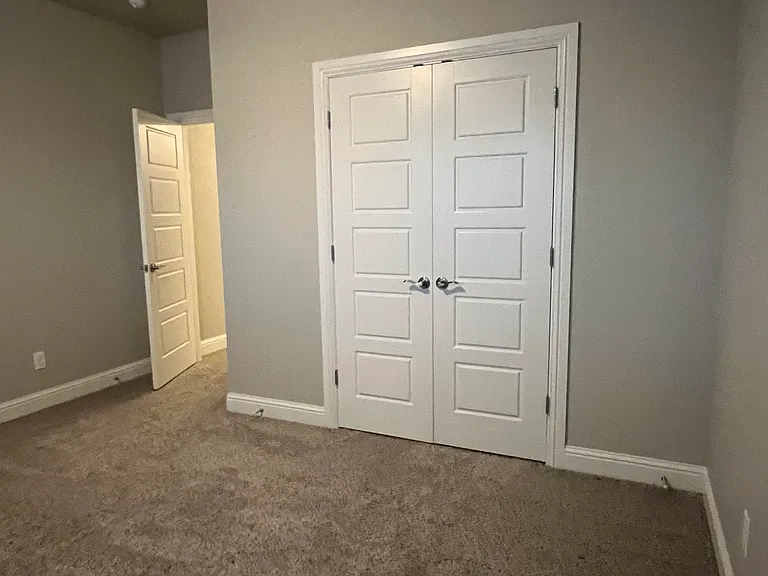 13895 Creek View Dr — Photo 23