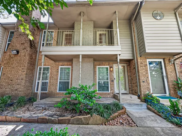 10615 Briar Forest Dr APT 1002, Houston, TX 77042