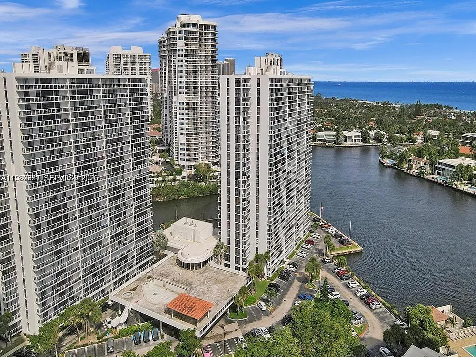 20515 E Country Club Dr #246