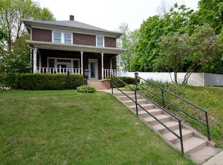 304 W Verona Ave, Verona, WI 53593