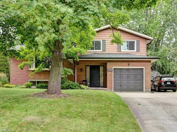 163 Chelford Cres, Waterloo, ON N2J 3T7