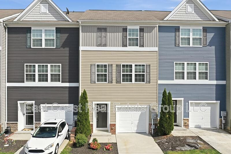 1st image of 202 Magellan Dr