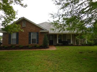 787 Highpoint Dr, Jackson, MS 39272