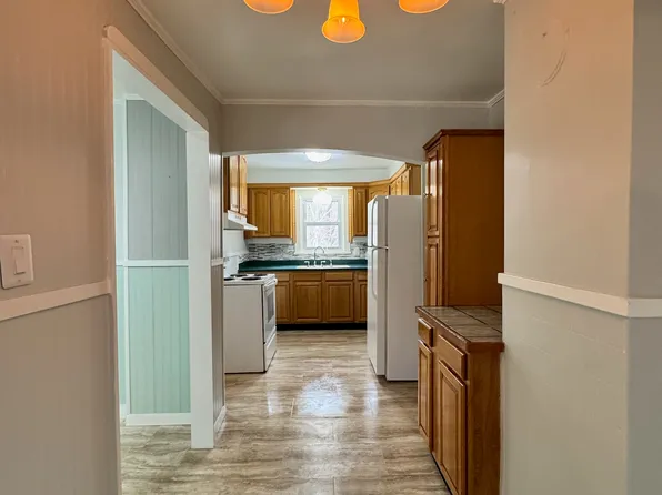 43 Tower St Floor 1, Westerly, RI 02891