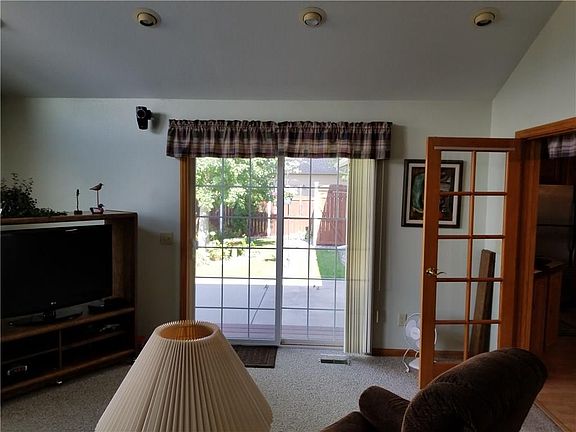 3rd image of 3431 Windmill Cir