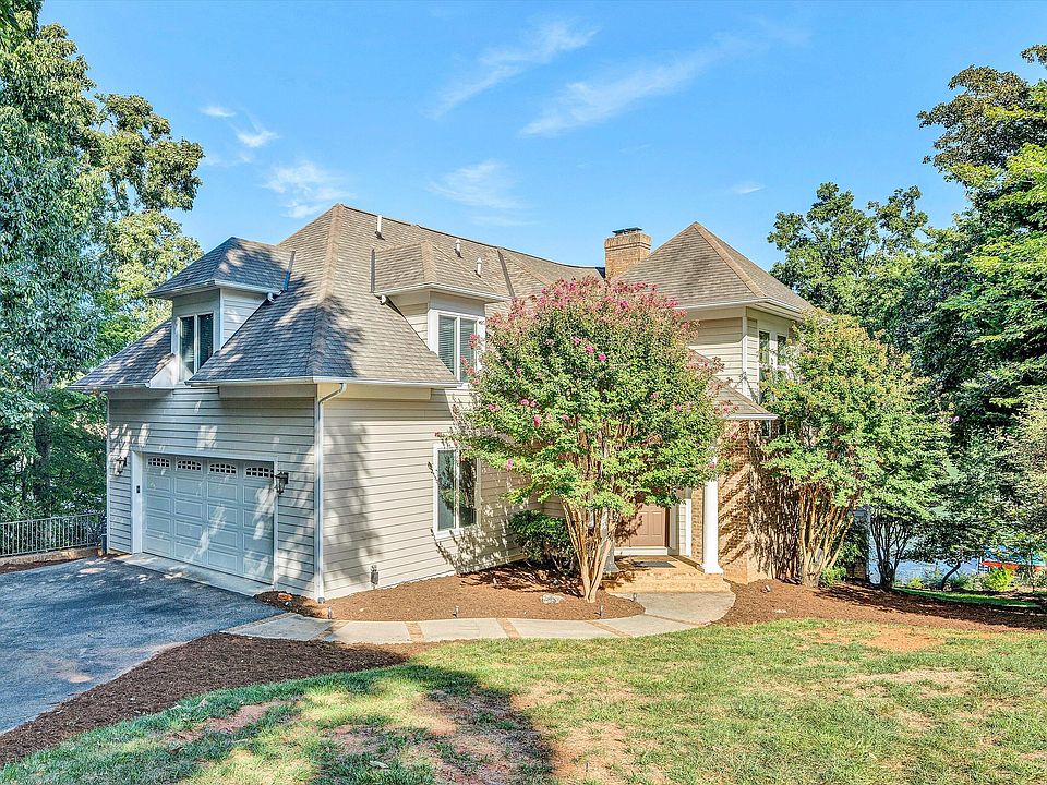 1st image of 2439 Capewood Dr