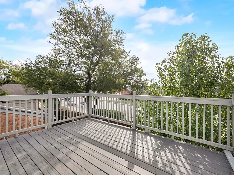 2203 Salem Dr — Photo 10
