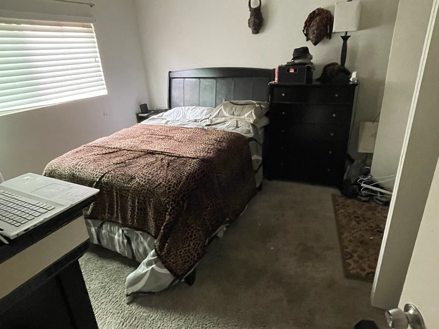 3 bed, 1100 sqft, $1,750 — Photo 1