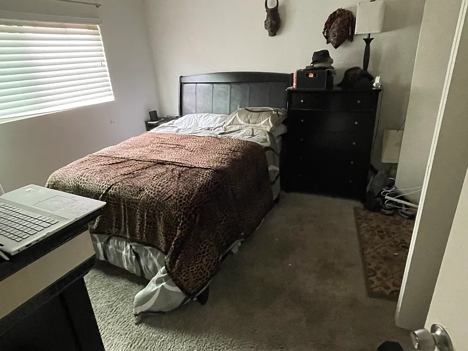 2018 Gates Ave