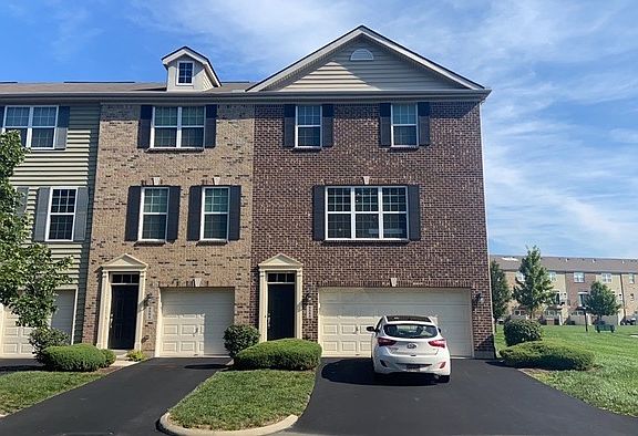 3rd image of 9582 Tahoe Dr #9582