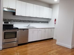 577 Washington Ave #2A, Brooklyn, NY 11238