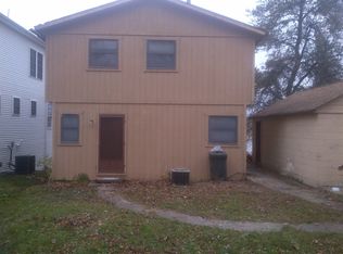 1472 Lakeview Dr, Wolverine Lake, MI 48390