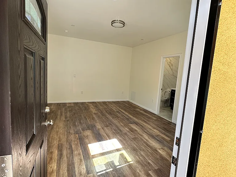 612 Russell Ave #A — Photo 1
