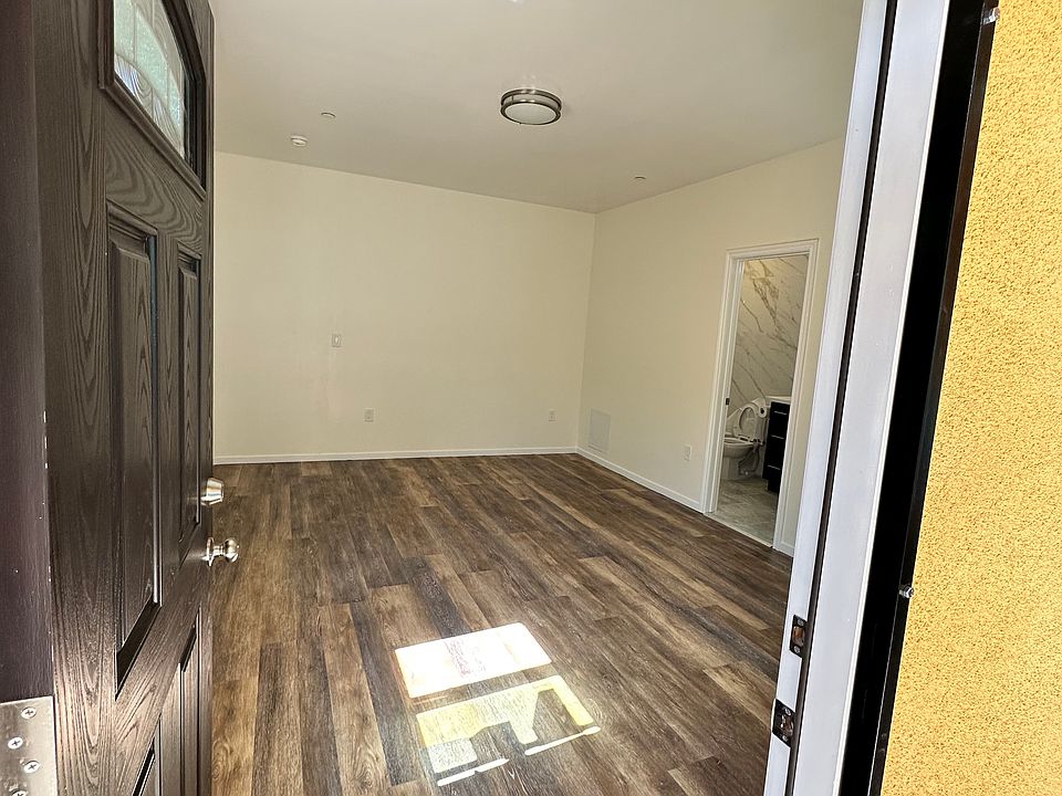 1st image of 612 Russell Ave #A