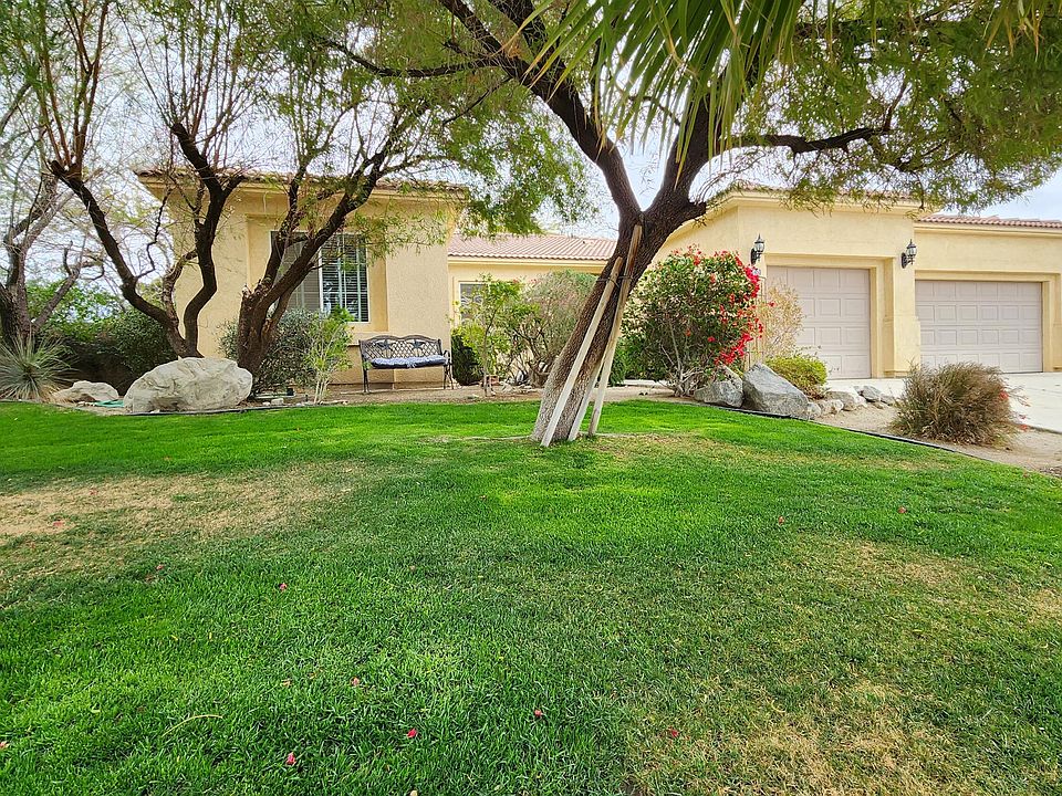 1st image of 66950 Crescent Dr