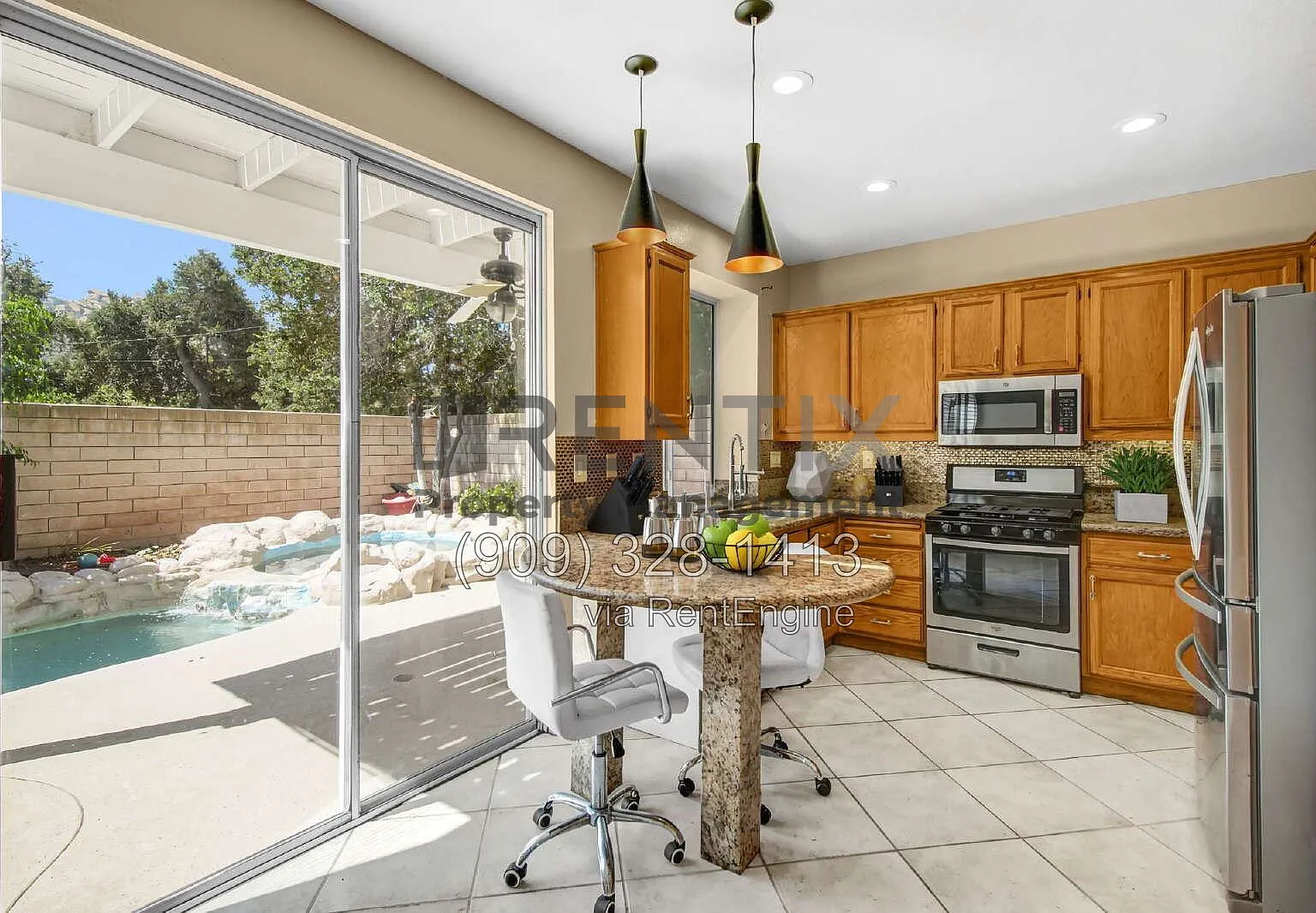 5 bed, 3.0 bath, 2115 sqft, $4,494 — Photo 4