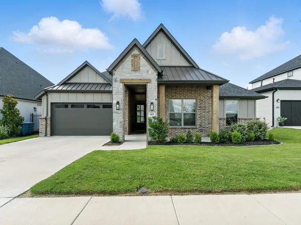 303 Highland Ct, Aledo, TX 76008