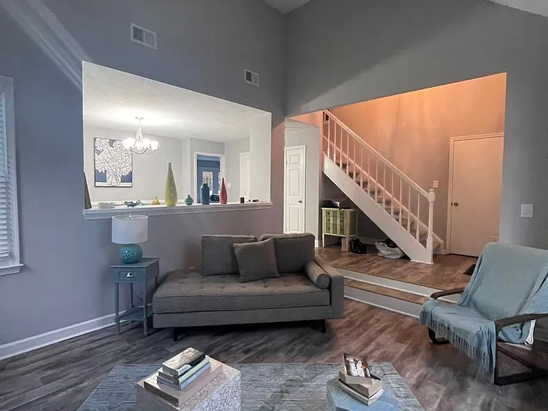 1022 Stillmeadows Ct — Photo 7