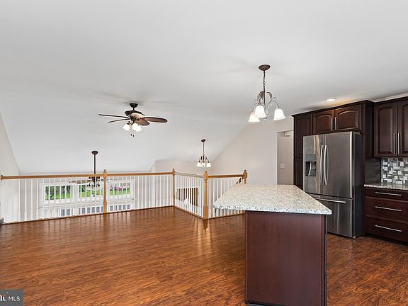 3rd image of 1535 Sholly Ave #L-0076