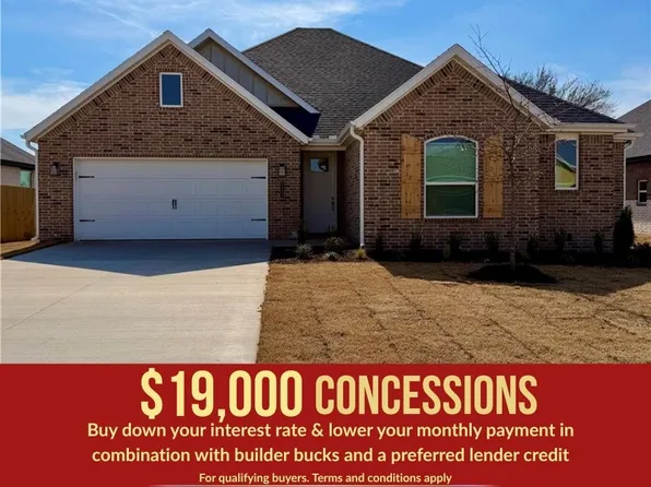 1817 Farmer St, Pea Ridge, AR 72751
