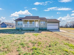 128 Fiddlers Dr, Smithville, TN 37166