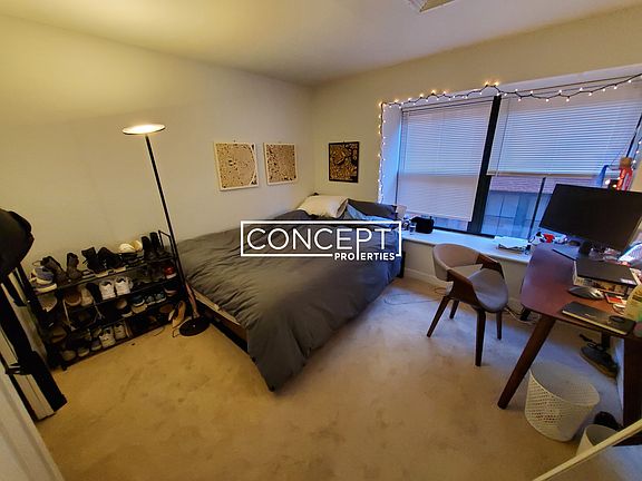 5th image of 1659 Washington St #205