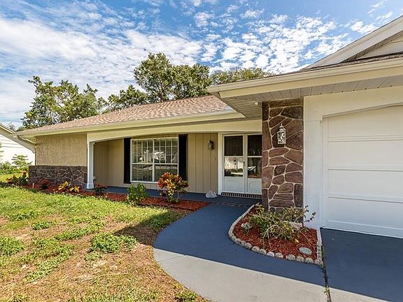 3rd image of 8600 Forest Glade Dr