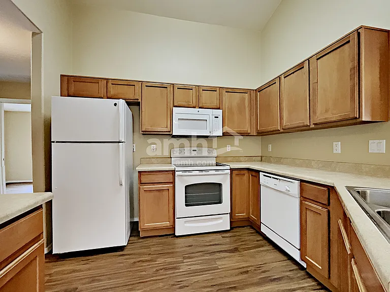 4133 E Lushfield Dr — Photo 3
